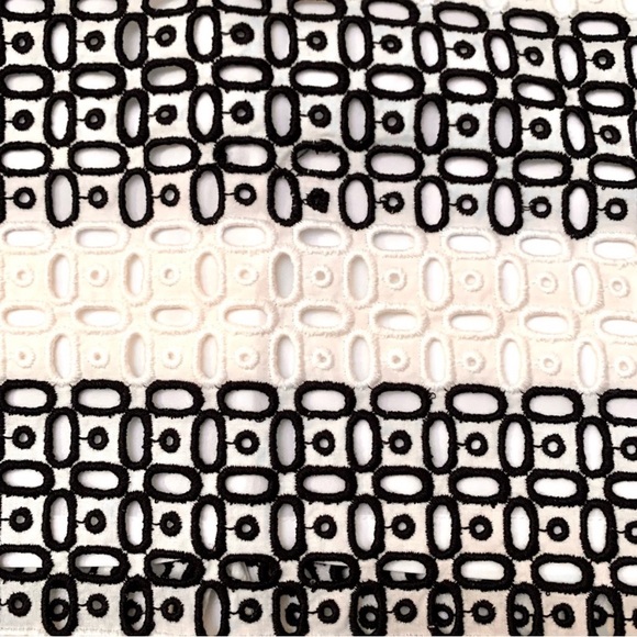 BANANA REPUBLIC STRIPE LACE PENCIL SKIRT BLACK AND OFF WHITE- 8 - Picture 8 of 11